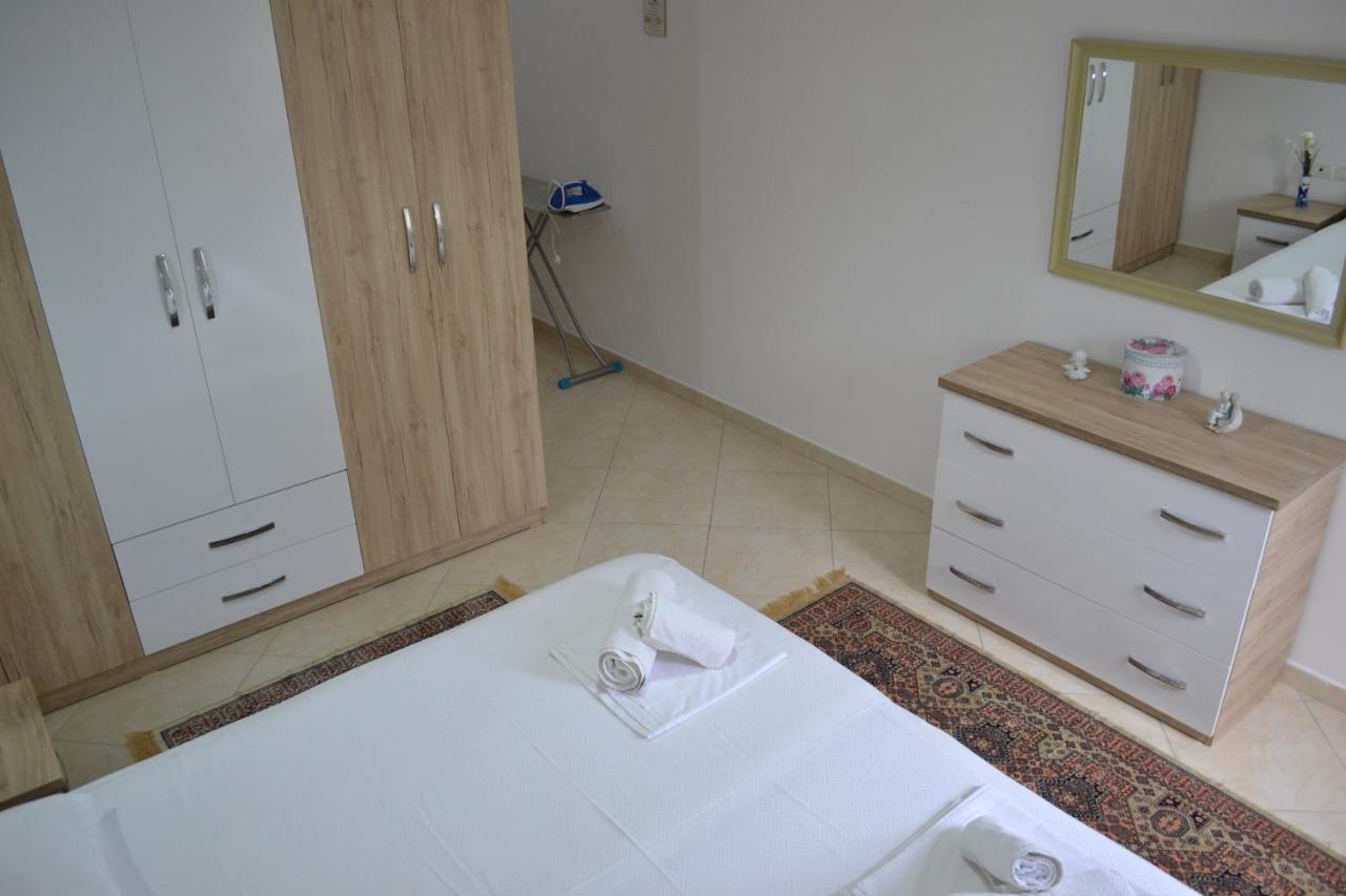Flowers & Green 2 Bedrooms Apartment & Box Garage Vlore Exterior photo